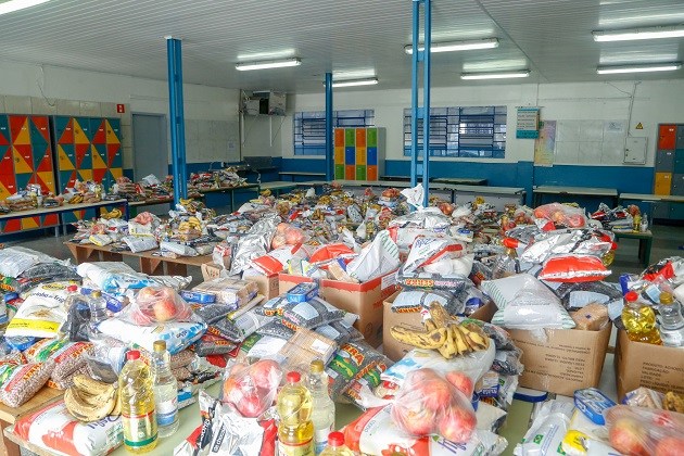 Paraná já distribuiu mais de 9 milhões de quilos de alimentos para estudantes da rede estadual