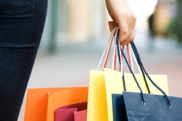 Com público 70% menor e diversas restrições, shoppings de Curitiba reabrem nesta segunda-feira