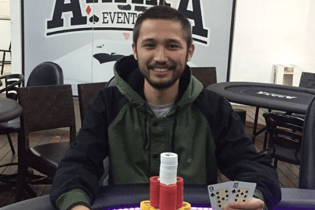 Ponta-grossense João Hayashi vence torneio de poker online e ganha prêmio milionário