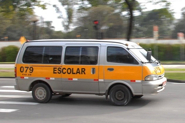 Empresários do transporte escolar de Imbituva pedem renegociação do financiamento dos veículos