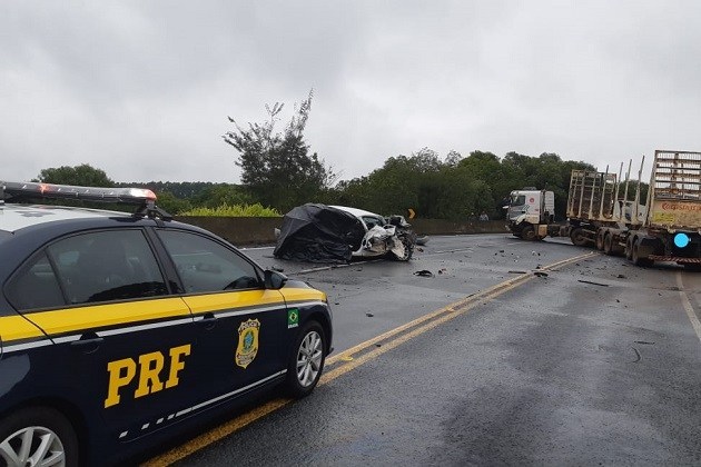 Grave acidente causa a morte de motorista na BR-376 em Tibagi