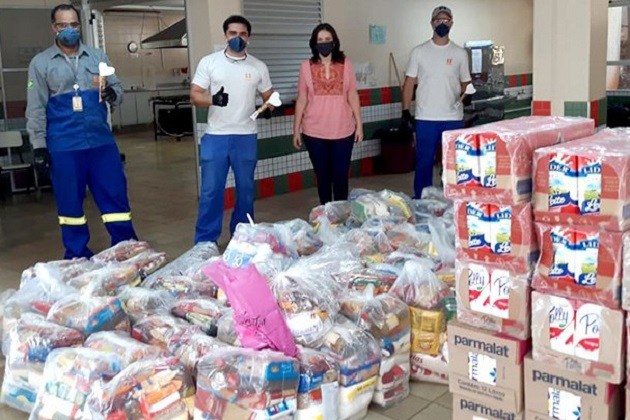 Voluntariado da Copel já arrecadou mais de 4 mil quilos de alimentos e 3 mil máscaras