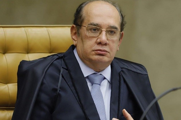 Ministro do STF afirma que pedido de Bolsonaro para que pessoas invadam hospitais é crime