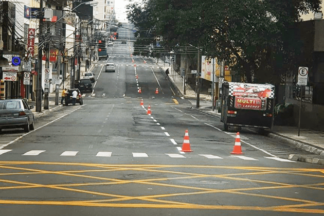 AMTT revitaliza sinalização em ruas do centro de Ponta Grossa