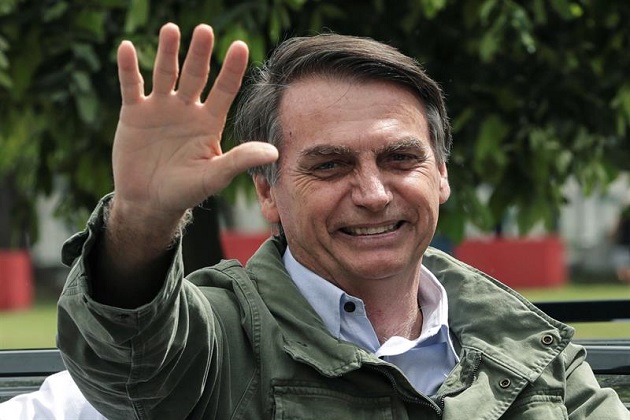 Presidente Jair Bolsonaro diz que novo teste para COVID-19 deu negativo