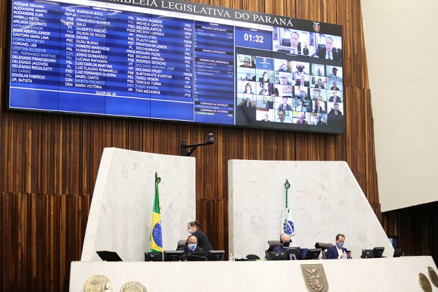 Assembleia do Paraná aprova proposta que prevê criação de programa para recuperação de acusados de violência doméstica