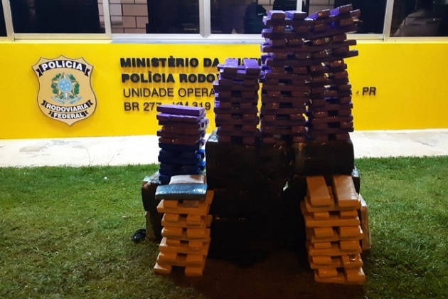 PRF impede transporte de mais de 280kg de maconha em Guarapuava