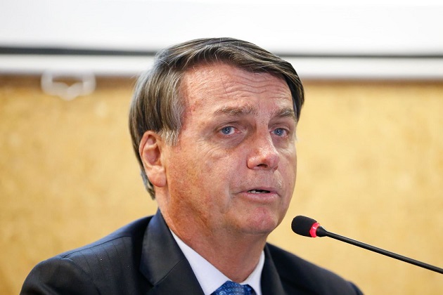 Bolsonaro afirma que Brasil não irá comprar vacina chinesa contra a COVID-19