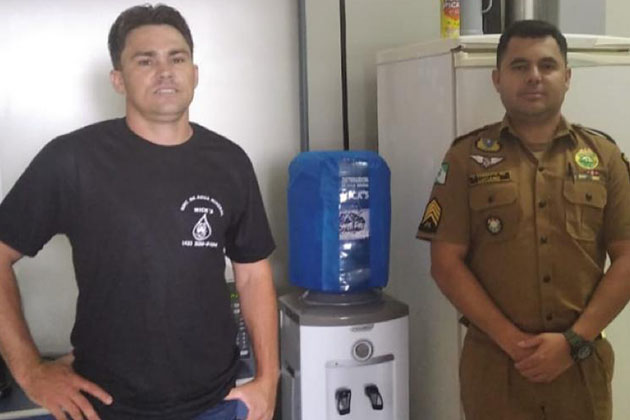 Empresário doa bebedouro e garante água para a Central de Operações da Polícia Militar em PG