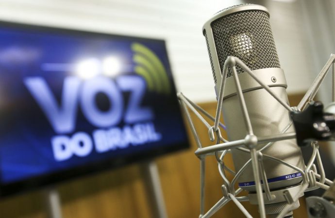 STF decide que ‘Voz do Brasil’ volte a ser veiculada em horário fixo