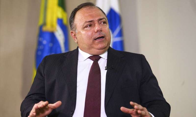 Vacinação no Brasil deve começar em fevereiro para grupos de risco, diz Ministro da Saúde