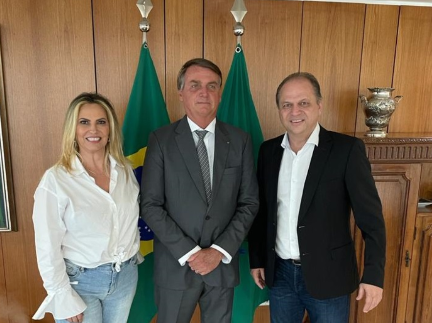Cida Borghetti se reúne com Bolsonaro para discutir sobre vacinação