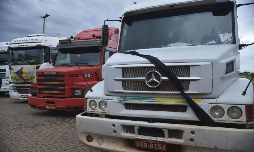 Governo Federal zera tarifa de importação de pneus para transporte de cargas