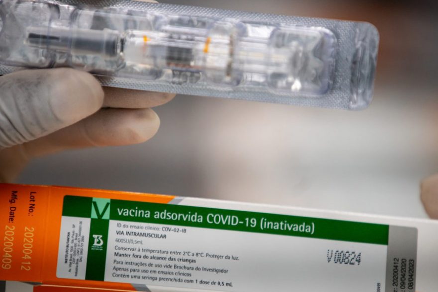 Procon-PR alerta sobre vacina falsificada para combater a COVID-19