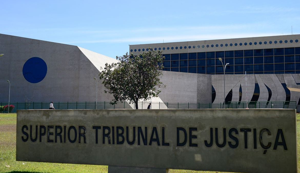 STJ nega retorno de dois brasileiros ao país sem teste de COVID-19