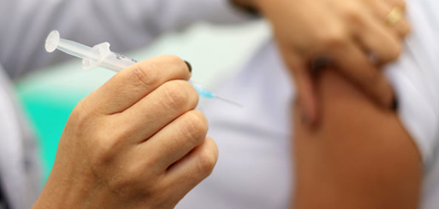 Saúde esclarece andamento de vacinação contra a Covid-19 em idosos