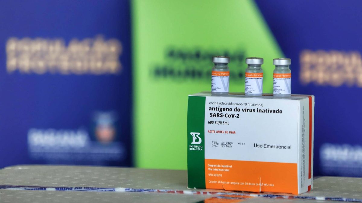 368 mil doses de vacinas contra a Covid-19 chegam ao Paraná nesta quinta
