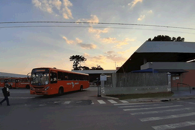 Viação Campos Gerais confirma pagamento de parte de salários atrasados