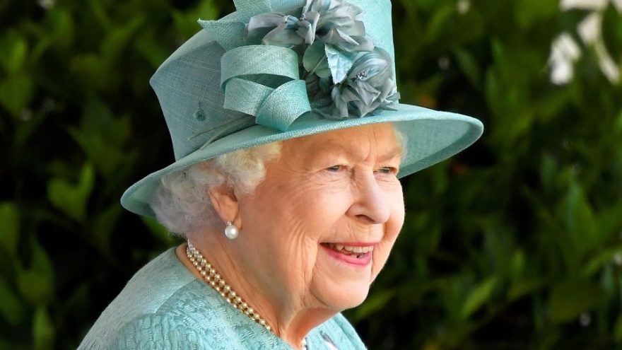 Vídeo: Rainha Elizabeth II tem morte anunciada ao vivo por engano