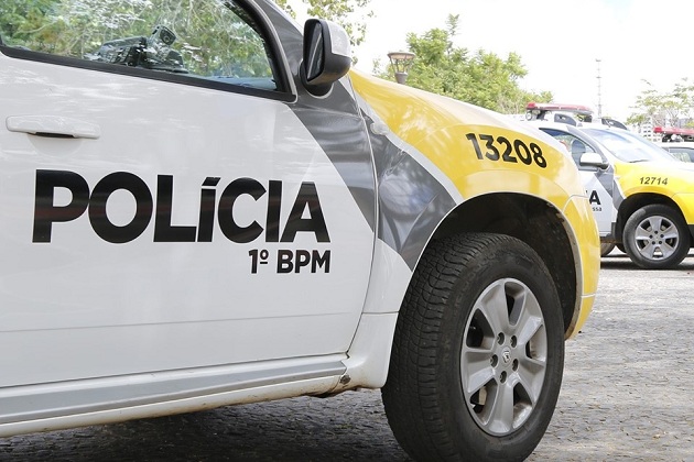 Polícia fecha ‘casa do tráfico’ e prende cinco pessoas nos Campos Gerais