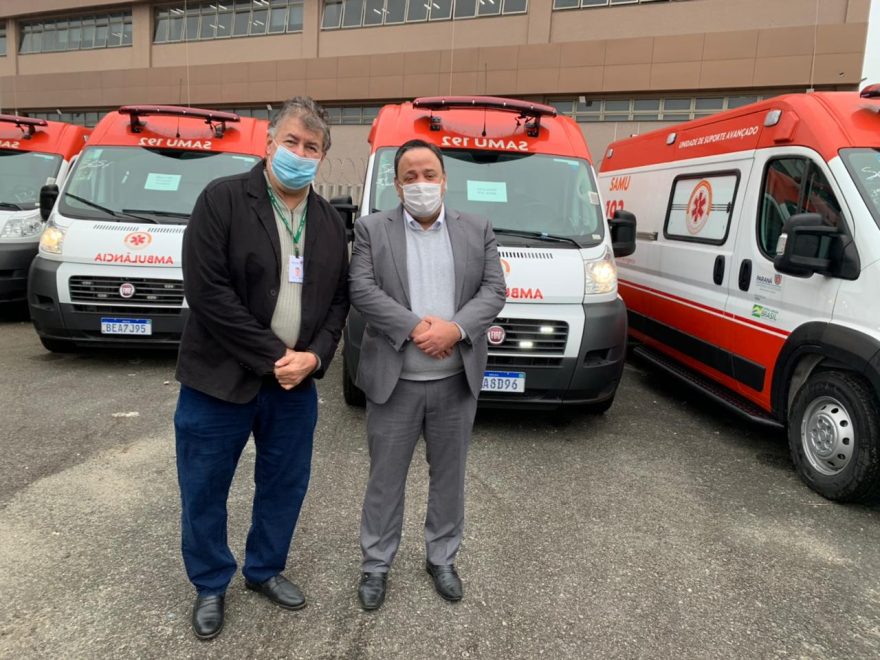 Fotos: Hussein Bakri e Beto Preto entregam 5 ambulâncias do SAMU para municípios do Centro-Sul do Paraná