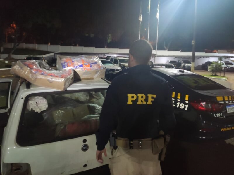Saque de carga: Homem é detido carregando 200 kg de frango no Paraná