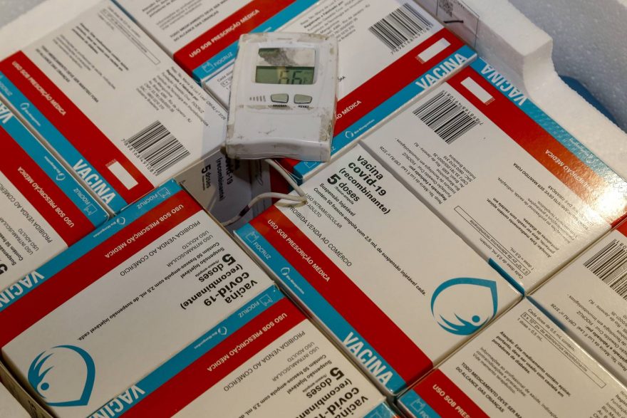 Paraná recebe mais de 360 mil doses da vacina AstraZeneca nesta quarta (2)