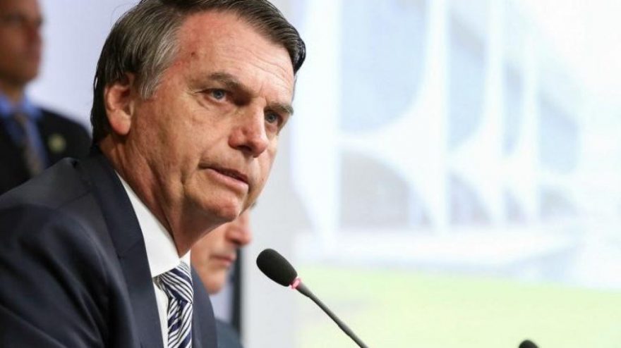 Seis em cada dez brasileiros desconfiam que Jair Bolsonaro tem envolvimento com atos de corrupção