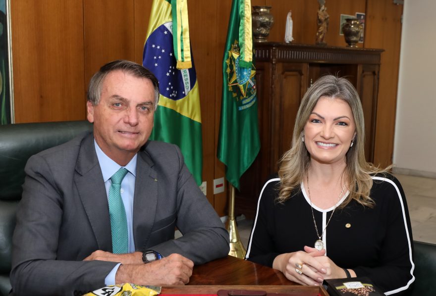 Confirmado: Presidente Jair Bolsonaro irá visitar os Campos Gerais em setembro, a convite da deputada Aline Sleutjes