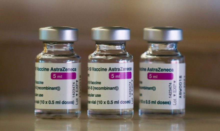 Fiocruz volta a entregar doses da AstraZeneca ao Ministério da Saúde nesta terça (14)