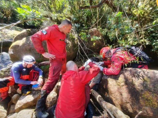 Homem é resgatado após passar seis dias perdido no Pico Paraná