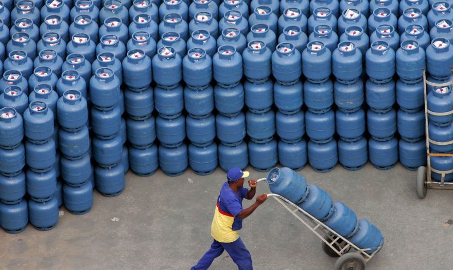 Petrobras reduz preço de venda do gás de cozinha para distribuidoras