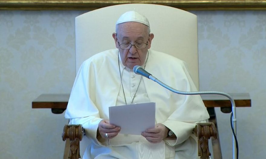 Papa diz que renúncia é uma opção: “A porta está aberta”