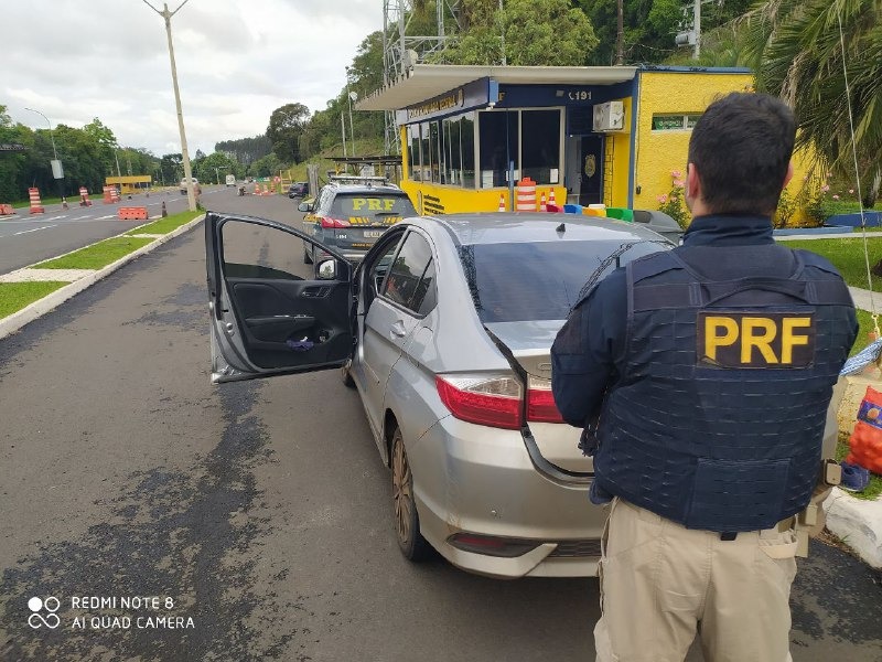 Veículo roubado em Colombo é recuperado pela PRF em Irati