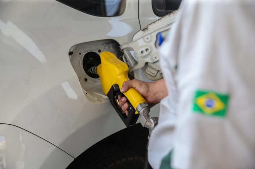 Pesquisa aponta queda no preço da gasolina durante primeiro trimestre de 2022