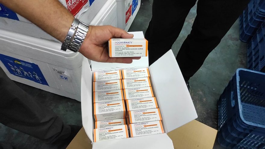 Mais de 213 mil vacinas pediátricas contra Covid-19 chegam ao Paraná e serão distribuídas nesta quarta (26)