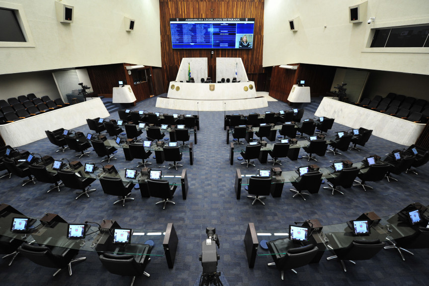 Composição de partidos na Assembleia Legislativa do Paraná é alterada após janela partidária