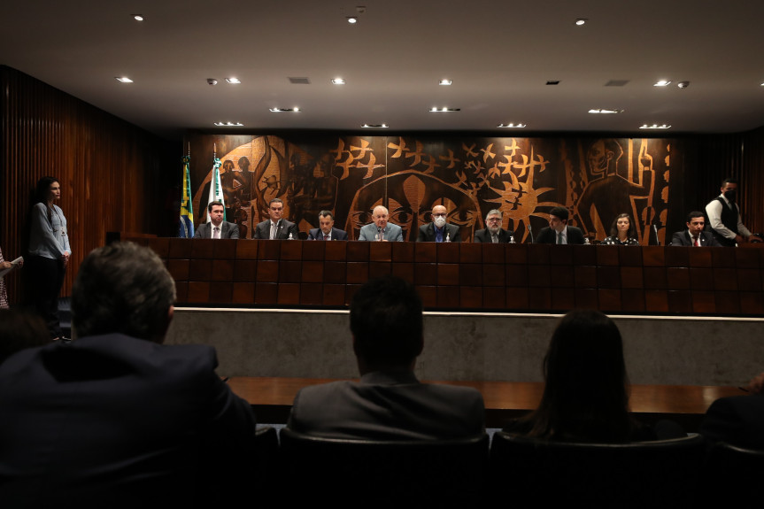 Lançamento de mutirão Concilia Paraná reforça harmonia entre Poderes