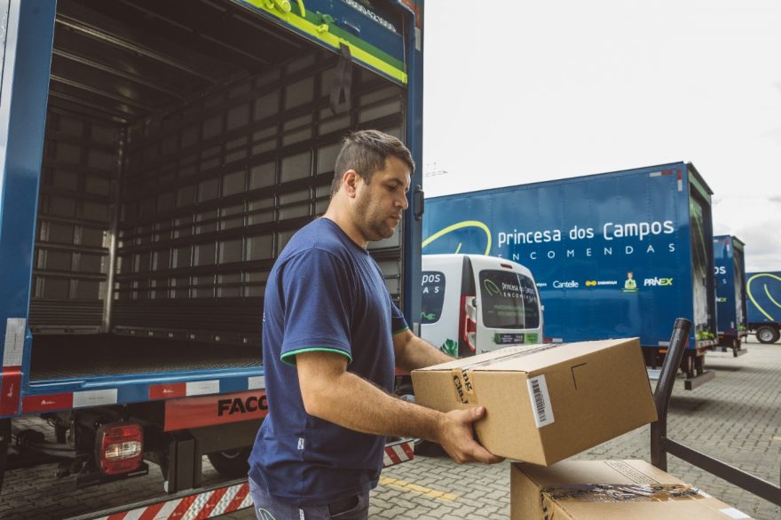 Expresso Princesa dos Campos tem crescimento de 30% no volume de cargas transportadas em 2022 e supera índice nacional