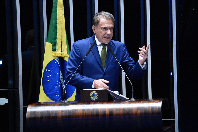 Prefeito de Cascavel manifesta apoio à candidatura de Alvaro Dias ao Senado