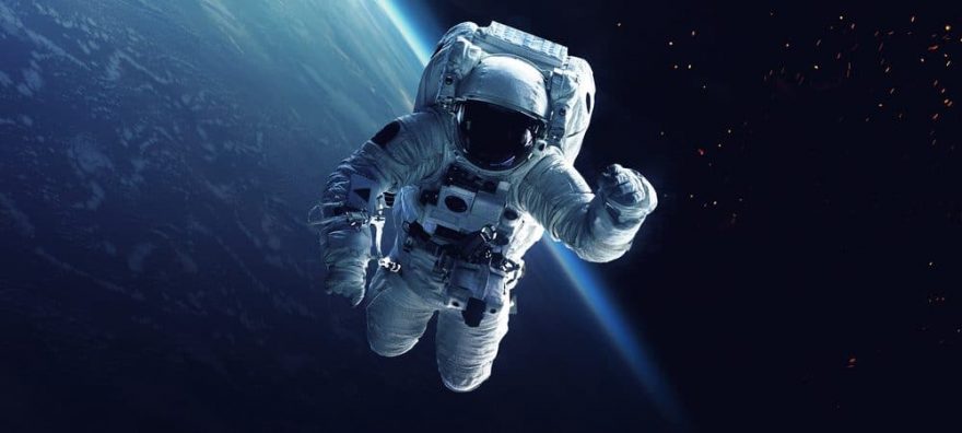 Idosa perde R$ 160 mil para golpista que dizia ser astronauta russo que precisava de ajuda para voltar à Terra