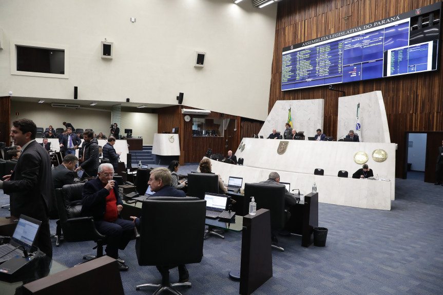 Apadrinhamento de espaços públicos é aprovado na Assembleia Legislativa do Paraná