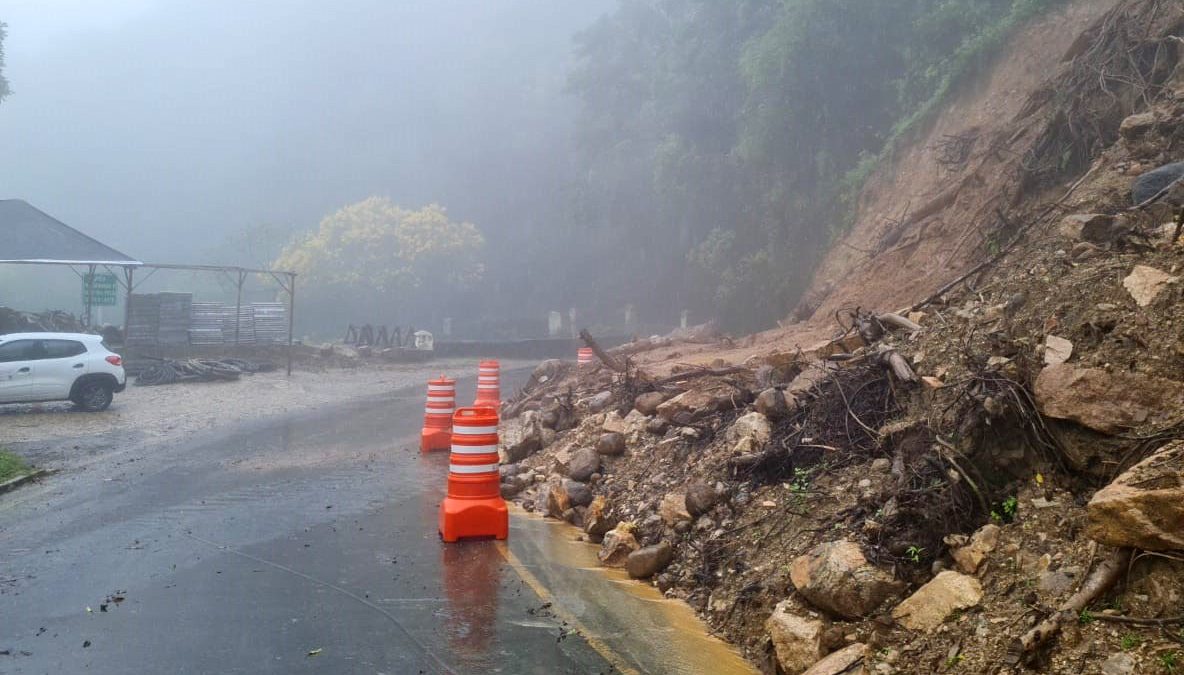 Estrada da Graciosa volta a ser interditada devido às chuvas