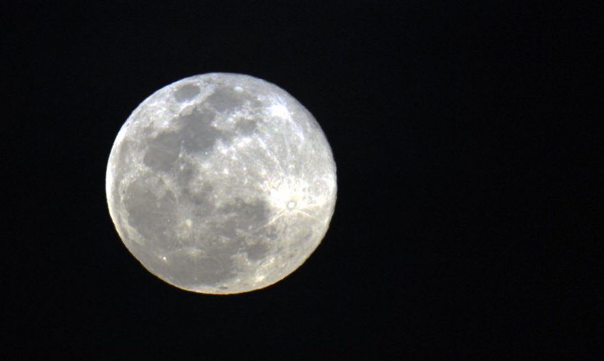 Como a Lua está tornando dias na Terra mais longos