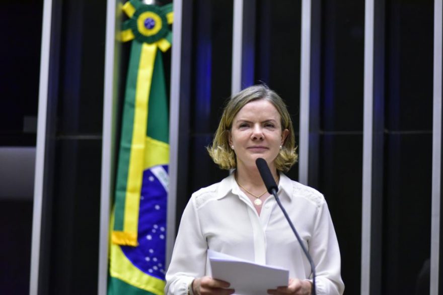 “Paraná terá 327 vagas para o Programa Mais Médicos”, afirma deputada Gleisi Hoffmann