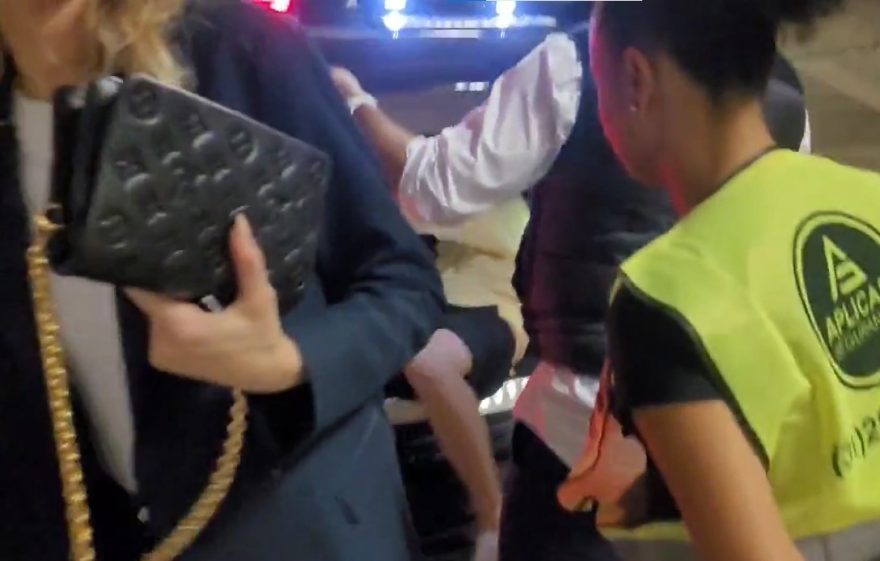 Vídeo: Homem é flagrado saindo do porta-malas do carro de Ronaldo Fenômeno em estádio: “Queria esticar as pernas”