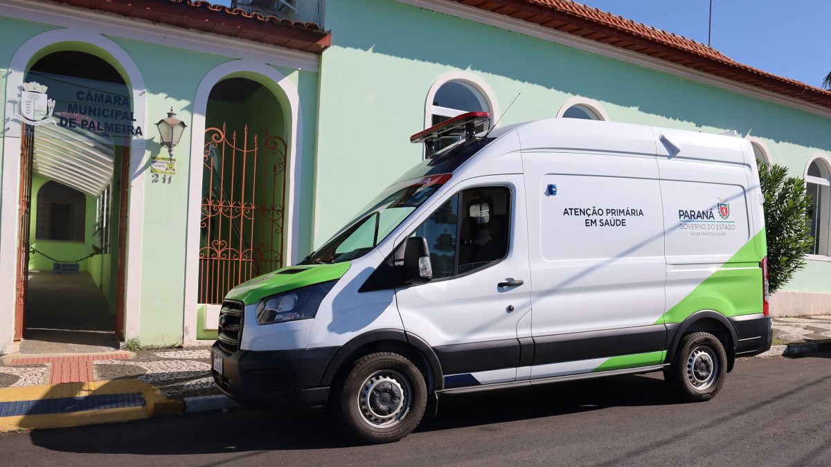 Prefeitura de Palmeira reforça frota da saúde com aquisição de nova ambulância