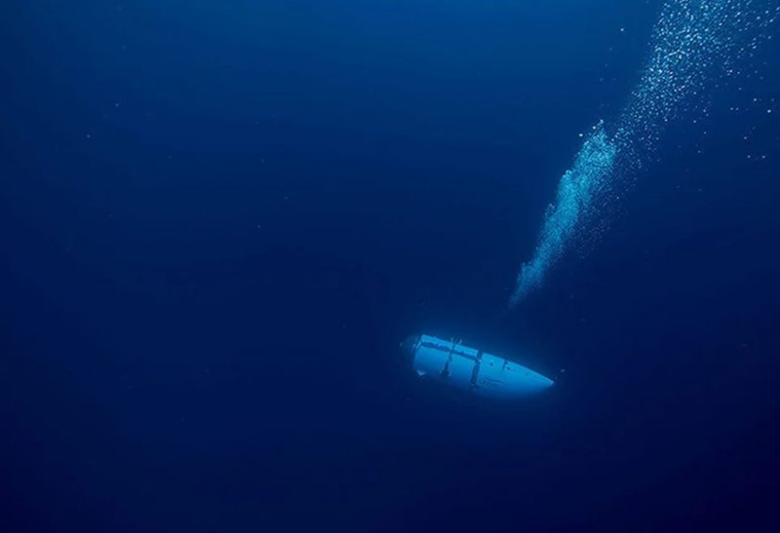Oxigênio em submarino desaparecido pode ter acabado; buscas continuam